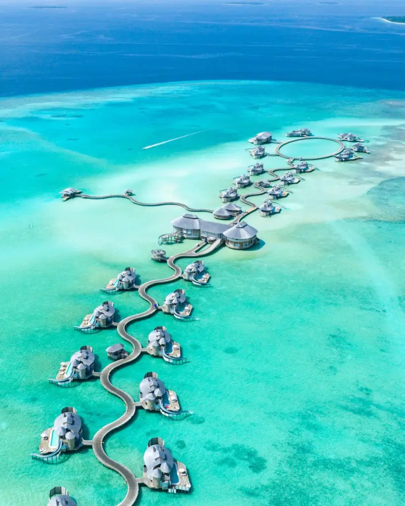 Based on data from the International Air Transport Association (IATA), the latest Global Mobility Report released by The Henley Passport Index delivers an accurate insight into the possibility of moving around, confirming the countries you can visit without a visa.