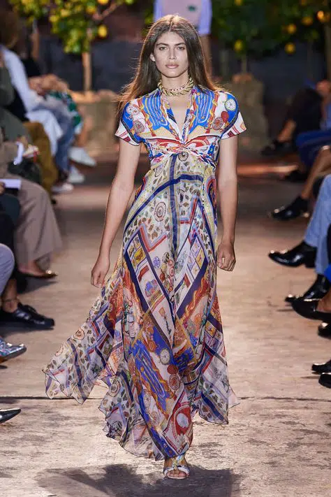 What to wear to look and feel stylish and elegant this summer?