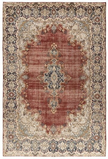 We can safely say that designers and trend spotters agree that vintage rugs do seem to be back in style in 2022 and choosing history over fast fashion adds value to our lives.