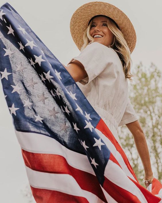 let's celebrate the American Women on 4th July!