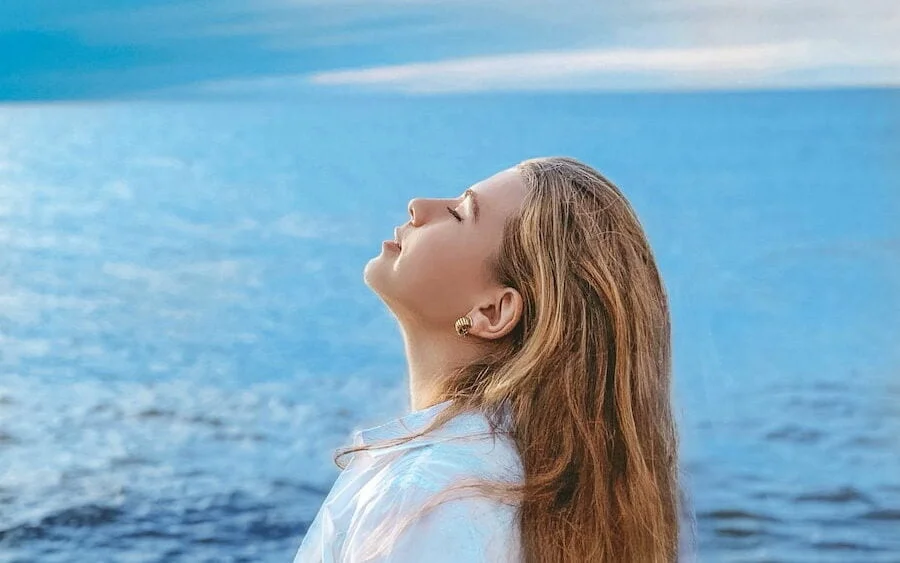 Can you create a positive self-image by shifting your frequency to radiate confidence