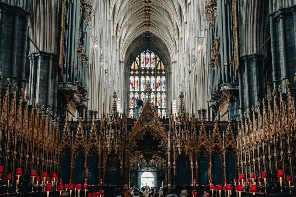 a cathedral with many people in it