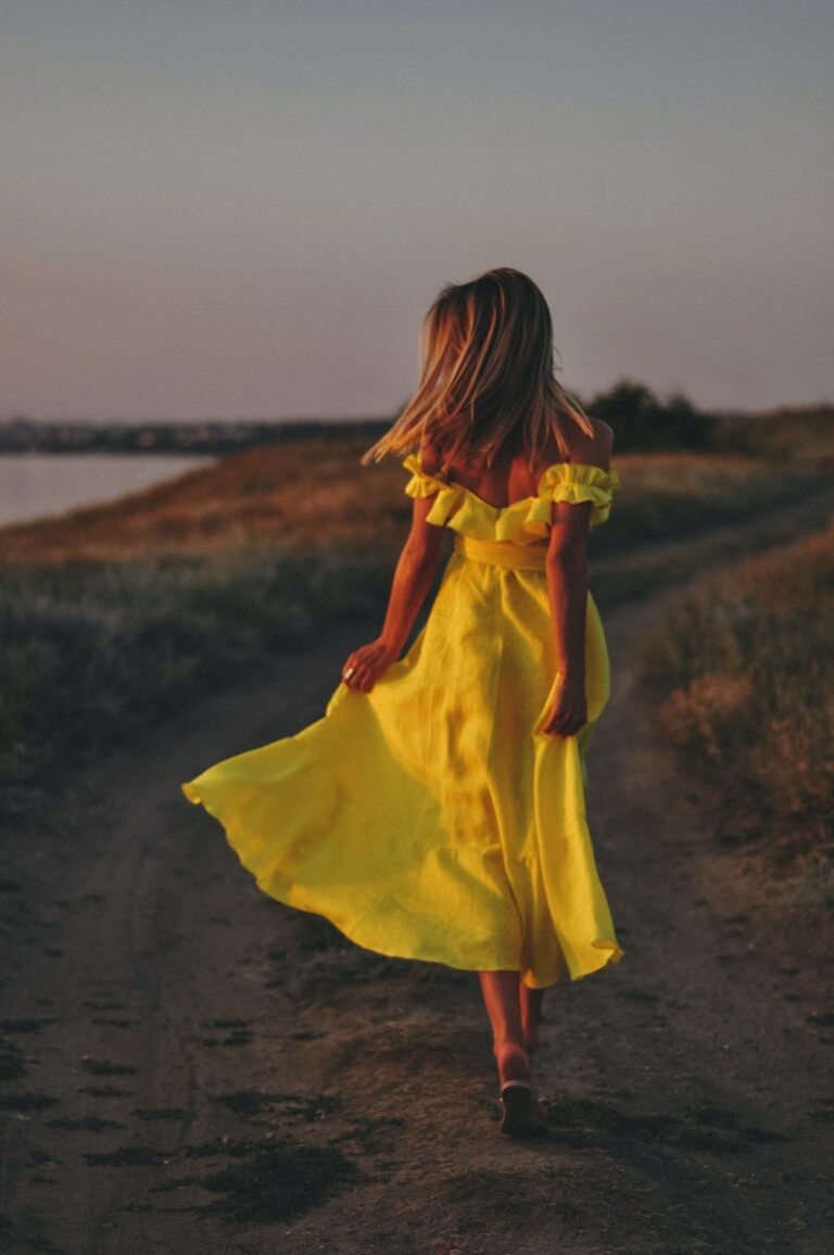 What the 8 Tips to Instantly Cool Down & Improve Your Mental Health During Menopause