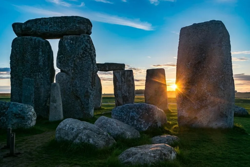 The Summer Solstice and the Stonehenge Celebration English