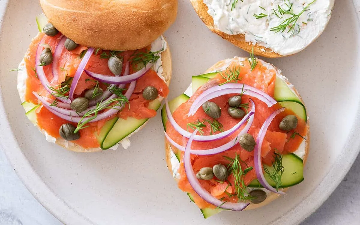 To inspire you, here are some summer breakfast ideas that are not only nutritious but also delicious. Each is simple to prepare and is perfect for a lazy morning. These recipes can easily be adapted for any day of the week, ensuring you can maintain your breakfast routine regardless of your schedule. So, let's dive in and start making breakfast the hero of your mornings!