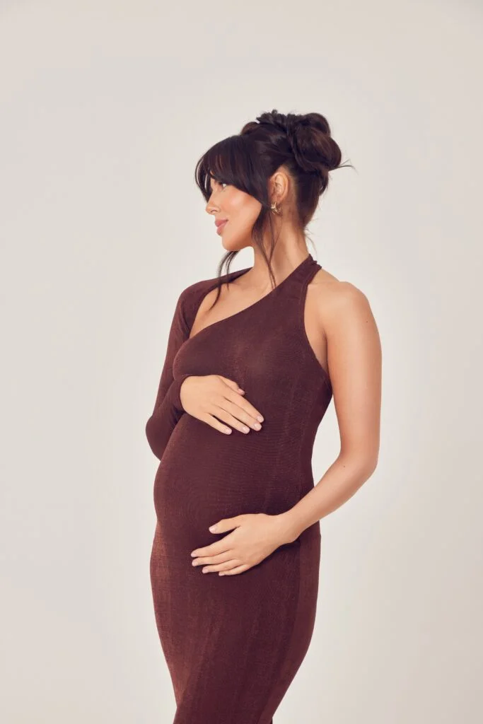 As the custodians of creation, women wield the power to imprint the subconscious of the unborn child, a responsibility that calls for profound contemplation. In her debut article, Seema Datta, the Ayurveda Executive Contributor and founder of Keyajee, deciphers the ancient wisdom of Garbh Sanskar to inspire expecting mothers embrace a holistic pregnancy .