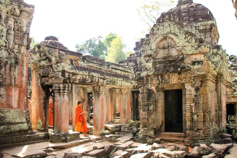 From Dusk to Dawn: Unveiling the Heart of Siem Reap, Cambodia – A Journey of Community and Self- Discovery