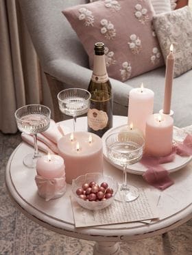 Add a a touch of romance with the Valentine's Day 10 DIY Hearts to open the energy of love, adorned with charming cherry hearts. Make your home the most romantic destination this year!