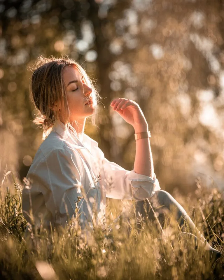 20 Luxuries Single Women Don't Need to Buy to Boost Happiness