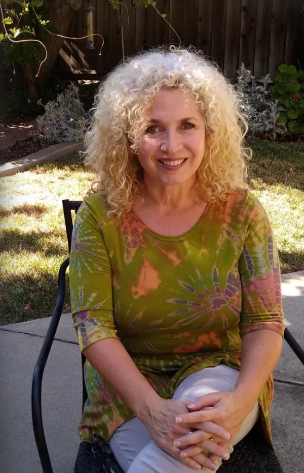 Step into the enchanting world of Latin American fantasy literature with Patricia Bossano's trilogy, 'El Legado de las Hadas,' the Spanish translation of her acclaimed 'Faerie Legacy Series.' This literary masterpiece bridges cultural traditions and showcases exceptional character complexity.