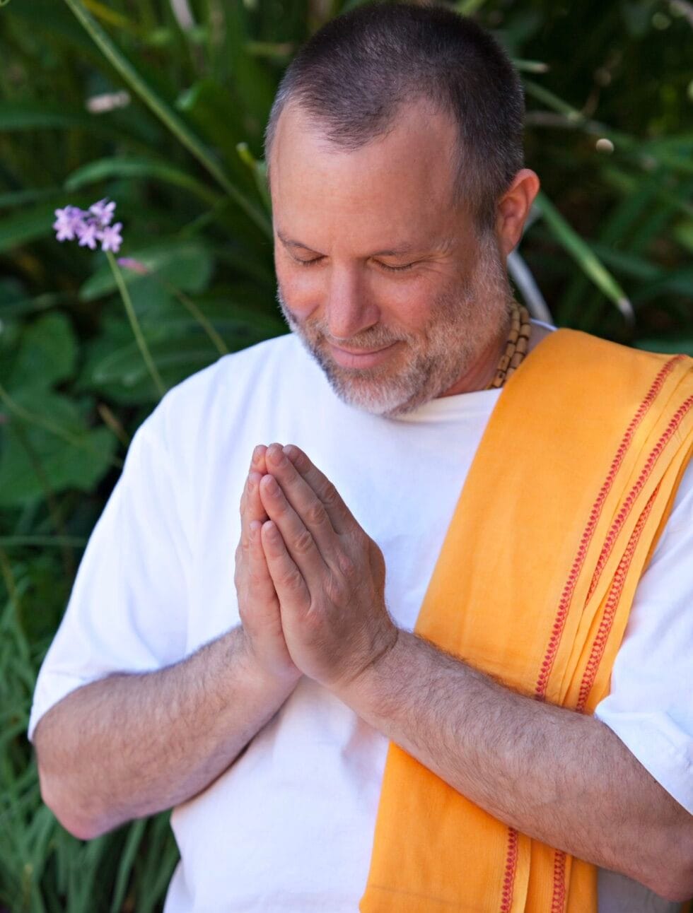 Global interest in holistic wellness rises as spiritual healing gains momentum. Explore collective emotional healing and effective meditation practices.