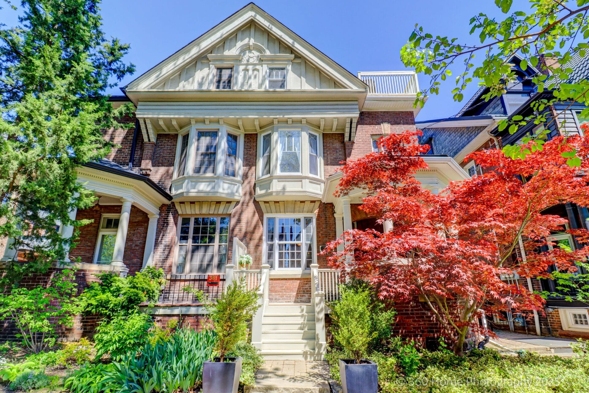 Discover how Toronto families embrace multi-generational living—blending elegance, space and wellbeing—for true connection and flexible lifestyles