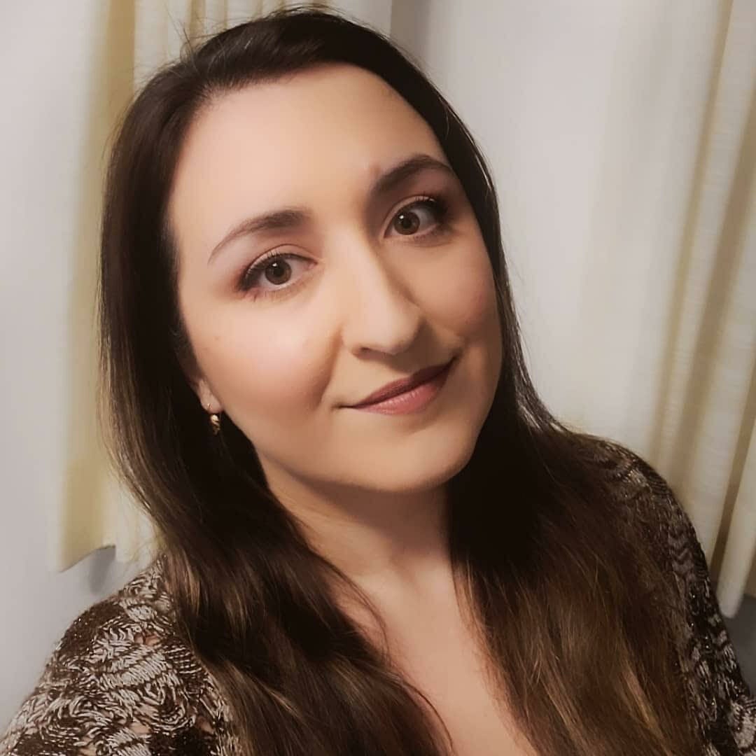 Discover how hormonal balance, gut health and holistic care shape adult skin issues—explore Dr Galina Mironova’s science-backed approach to lasting skin health