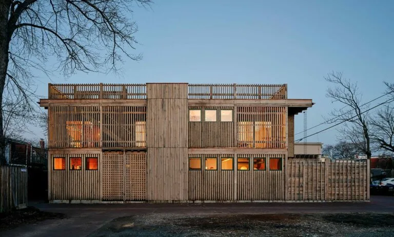 Discover how carbon-negative homes with bamboo panels deliver energy savings, comfort and resilience–setting a new standard for climate-conscious living
